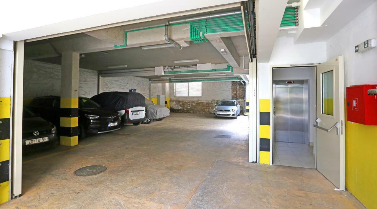 Luxury Apts Leone Split Centre Экстерьер фото