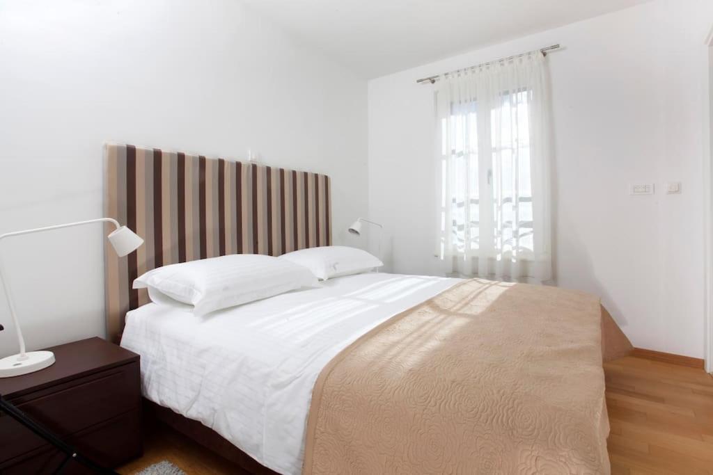 Luxury Apts Leone Split Centre Экстерьер фото