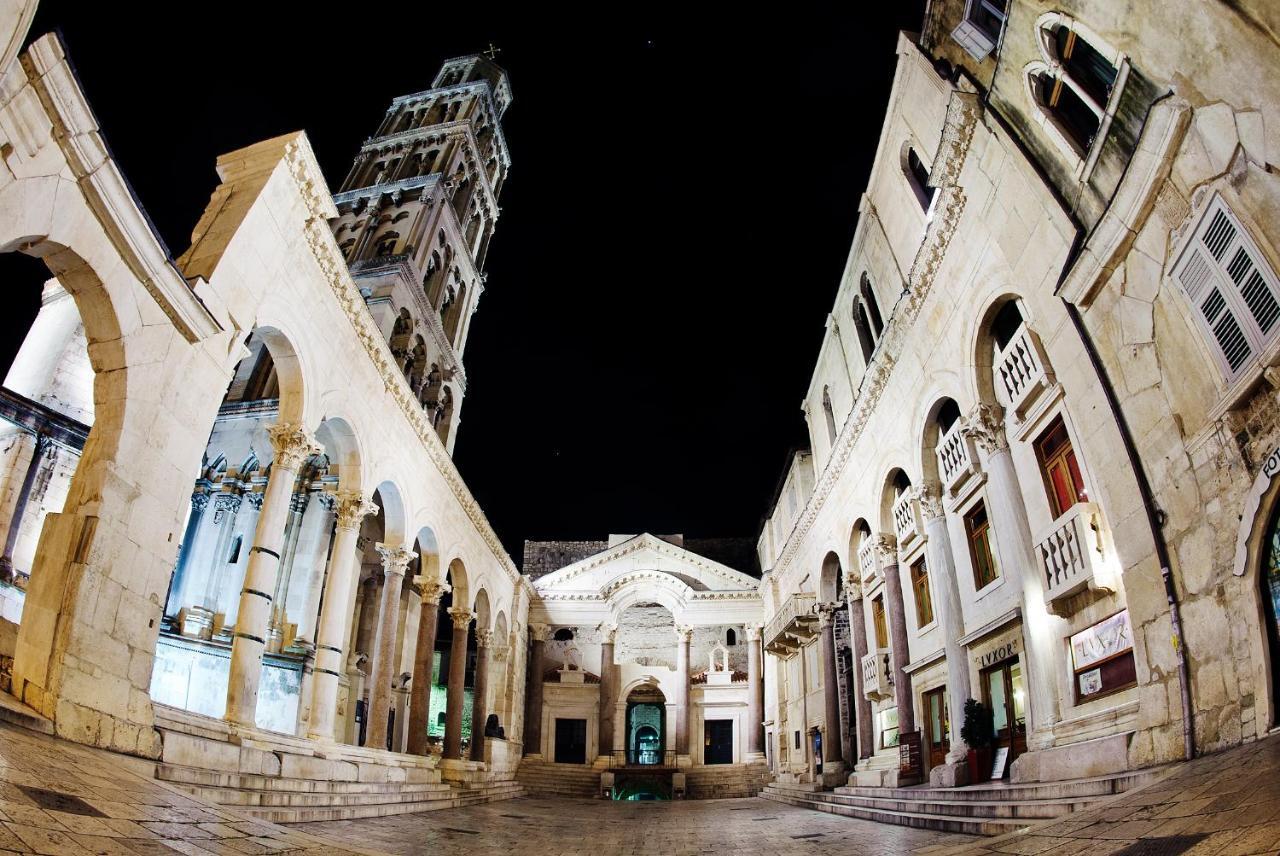 Luxury Apts Leone Split Centre Экстерьер фото